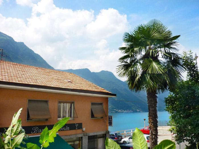 Appartamento Sonia - Musica&Aperol Panorama-Fewo  Pognana Lario Esterno foto